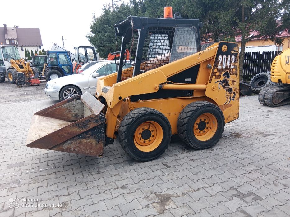 Miniładowarka Mustang 2042 Bobcat Ładowarka