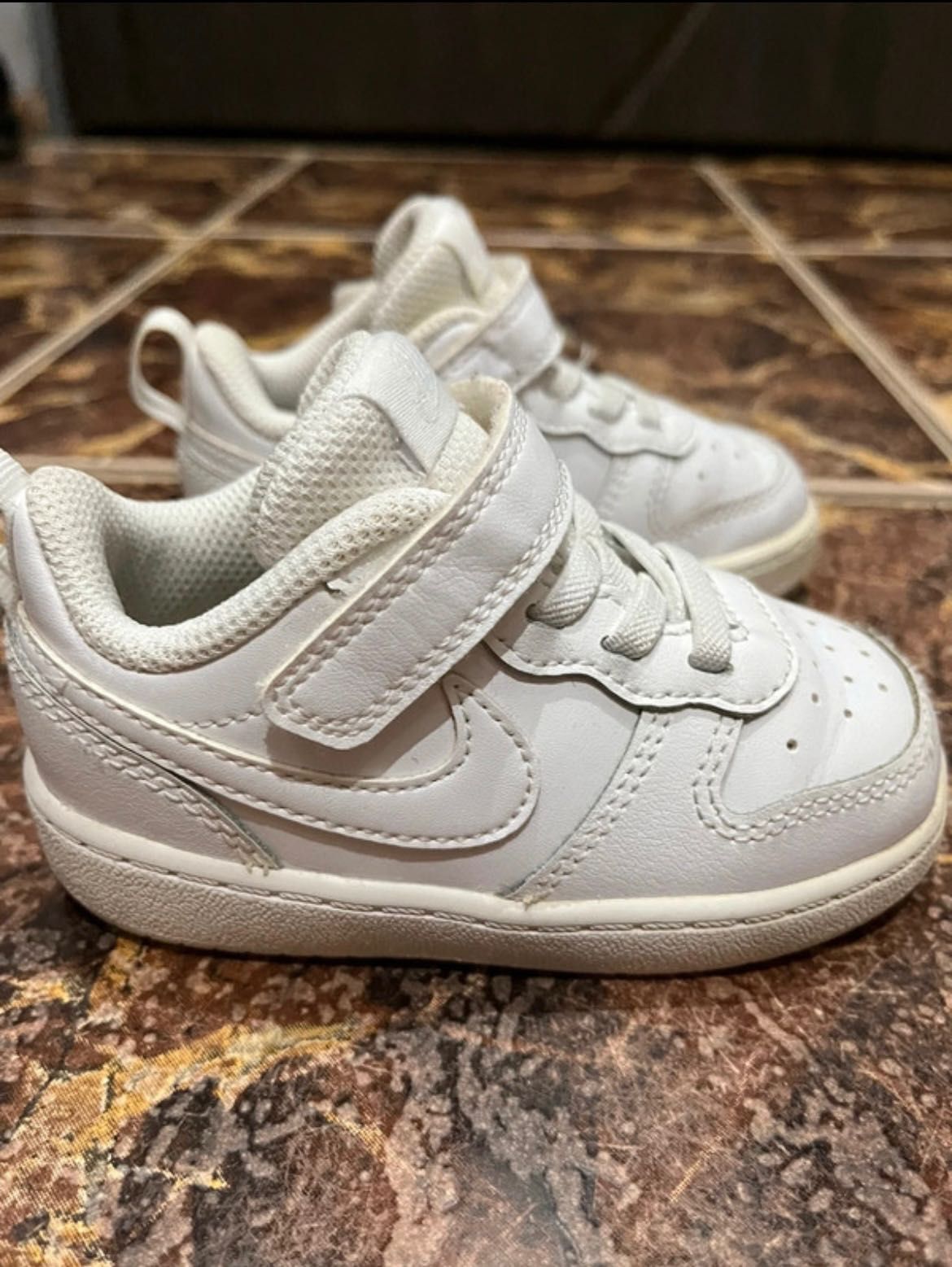 Buty NIKE Court Borough low