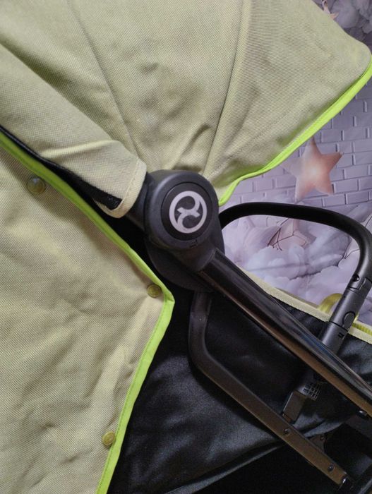 Cybex Gold Beezy wózek spacerowy spacerówka do 22 kg mały lekki Nature