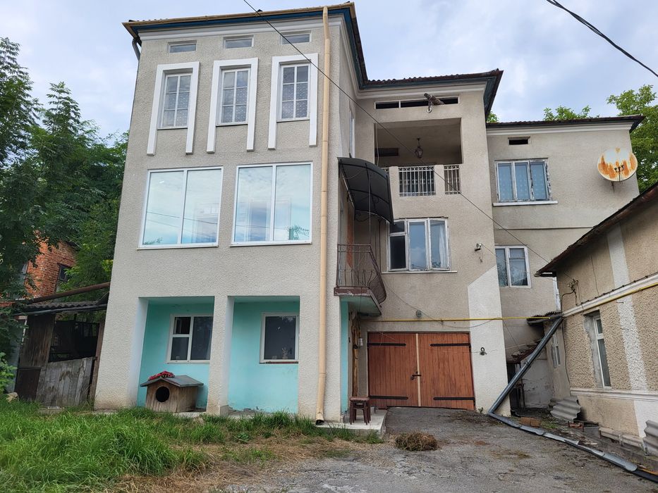 Знижена ціна Продається будинок в центрі Бережан можливий обмін