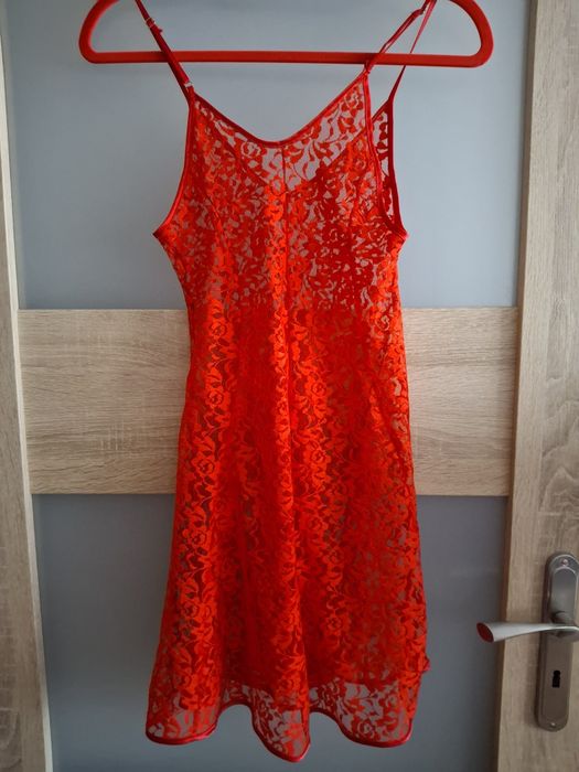 Czerwona koronkowa halka S/M