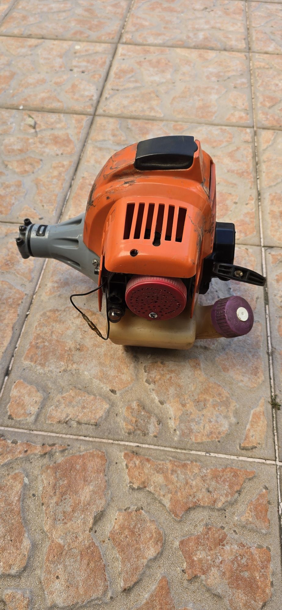 Motor de moto roçadora (20€)