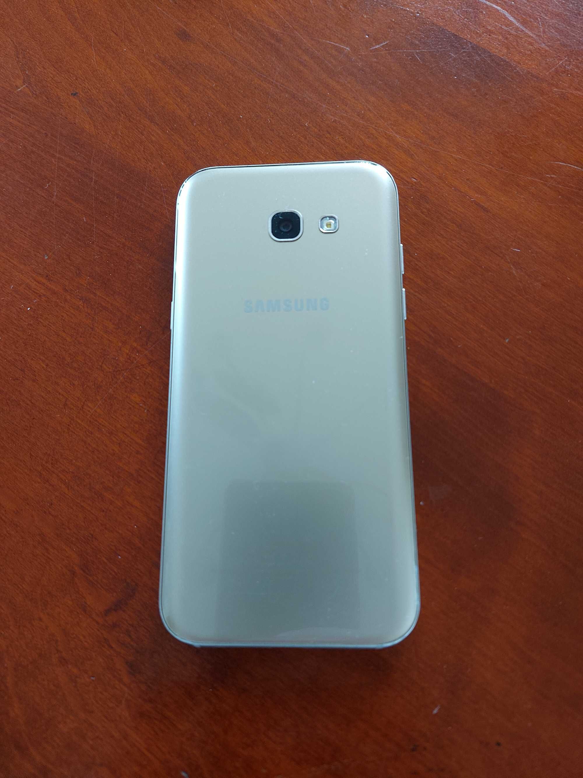 Samsung galaxy A5 złoty