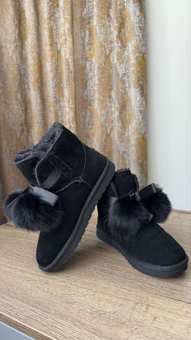 Теплі замшеві уггі