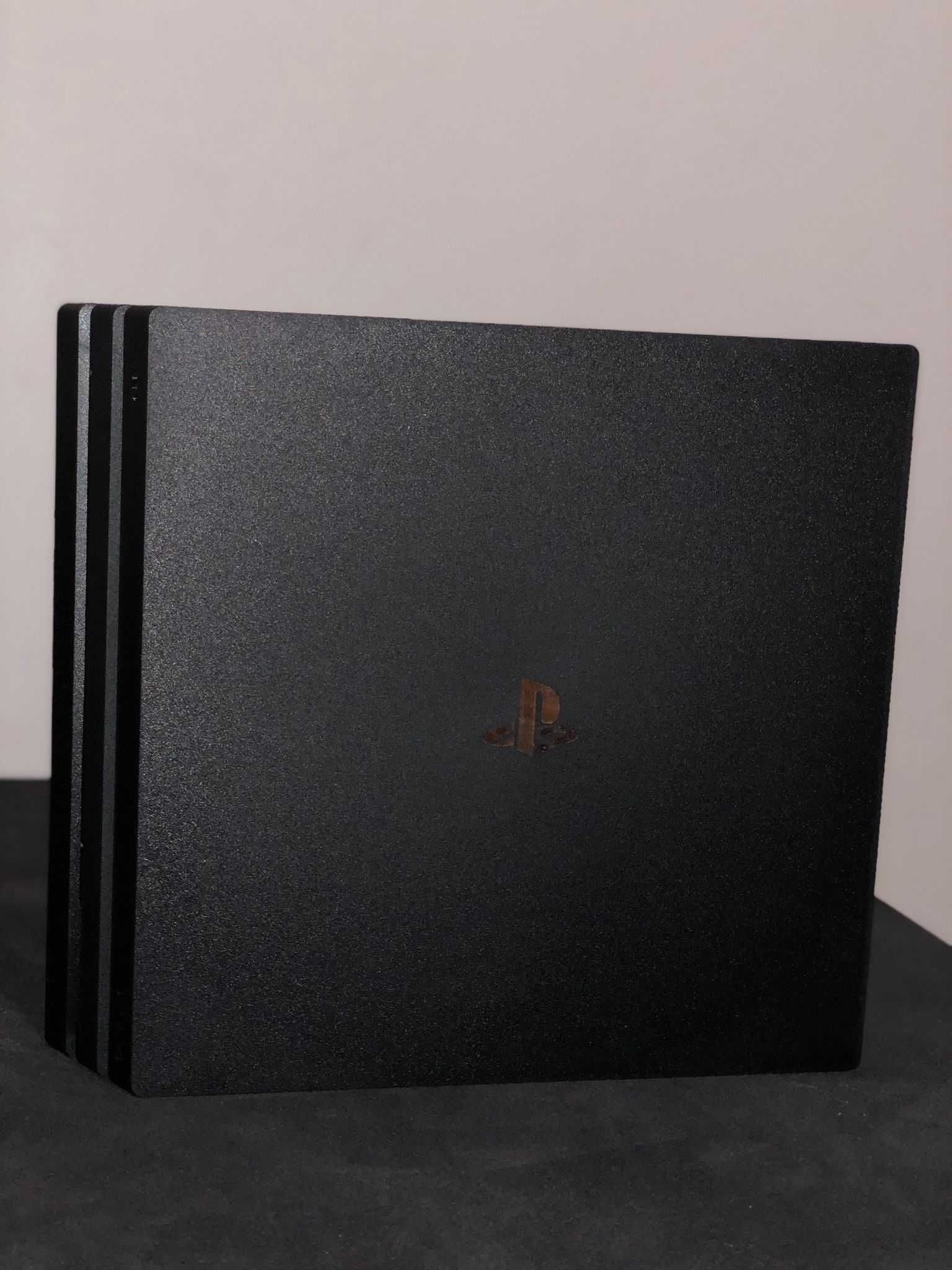 Playstation 4 PRO 1 TB