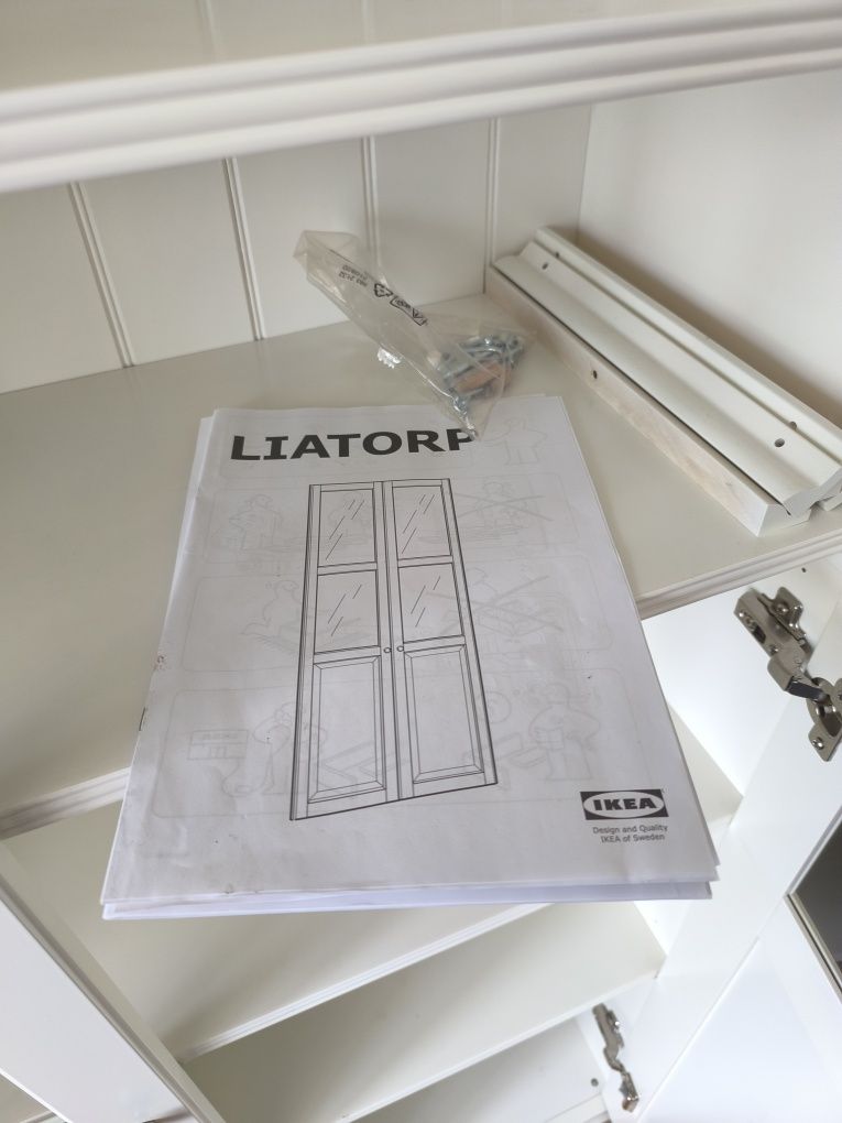 Witryna Ikea Liatorp