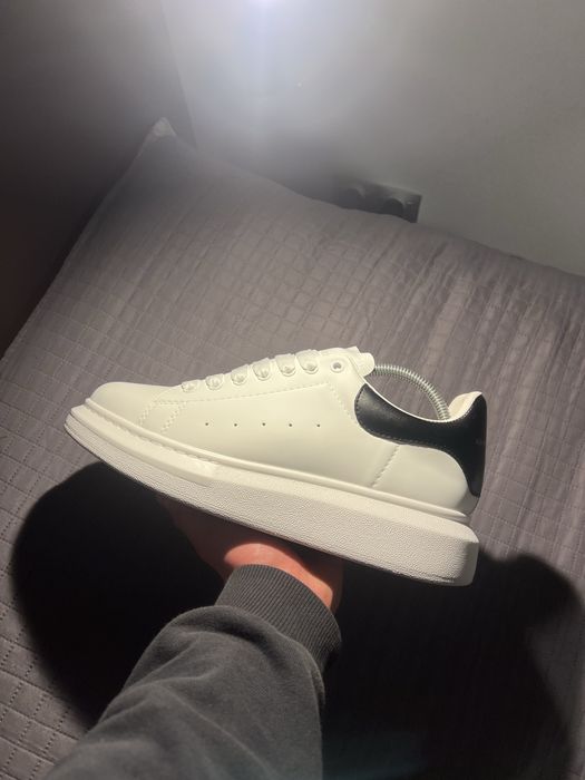 Buty Alexander McQueen r42, białe
