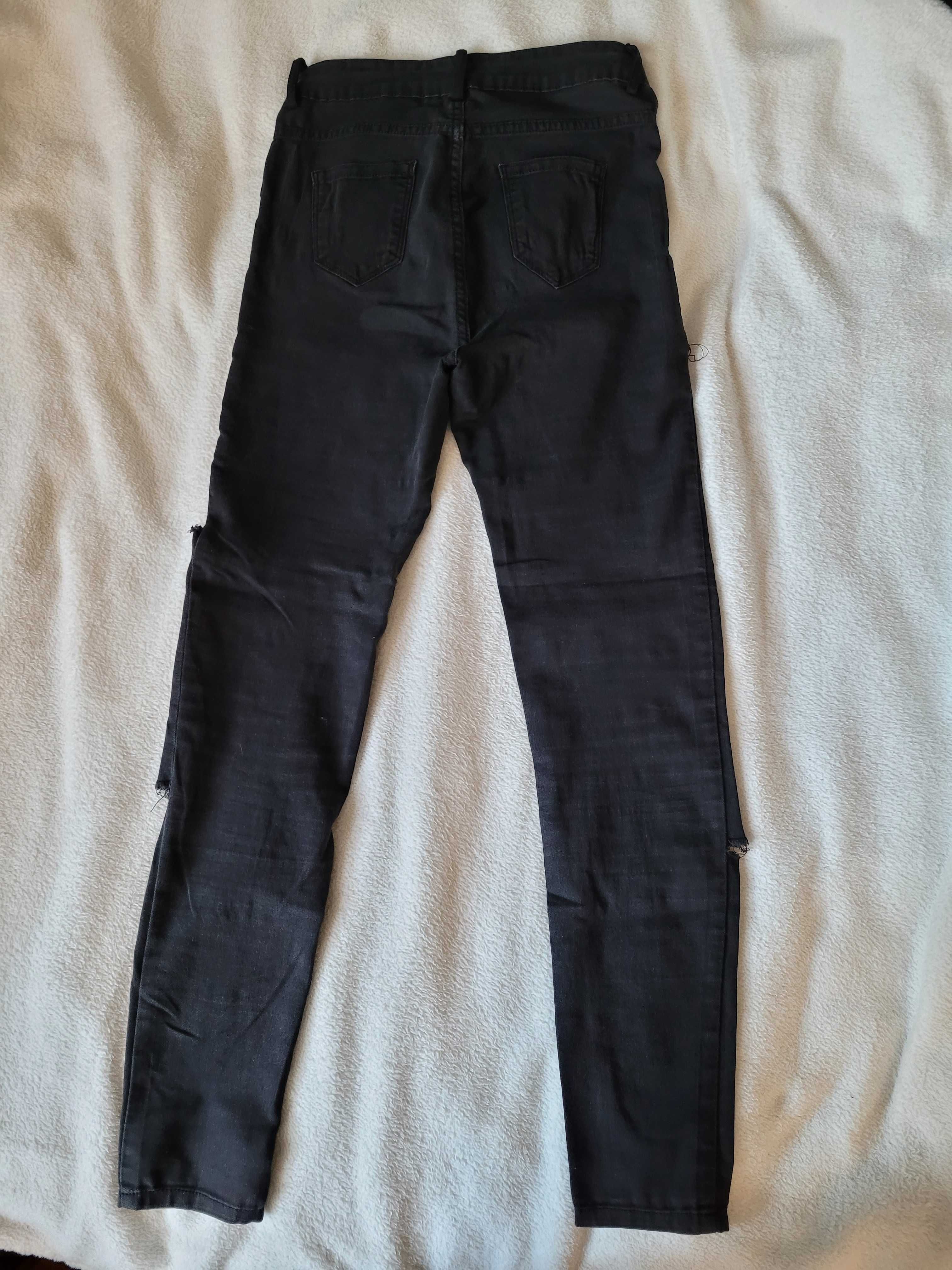 czarne spodnie rurki z dziurami DenimCo S