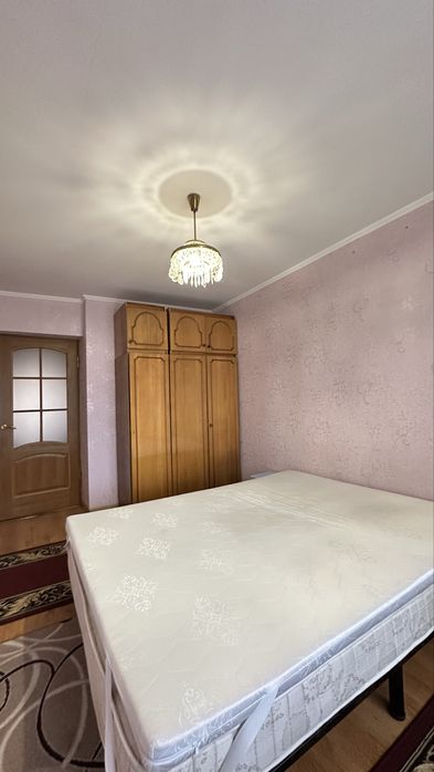 Продаж 3к поруч з центром міста . Міська лікарня