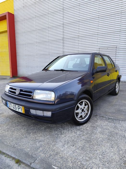 Vw vento 1.9 td 1993 com avaria.
