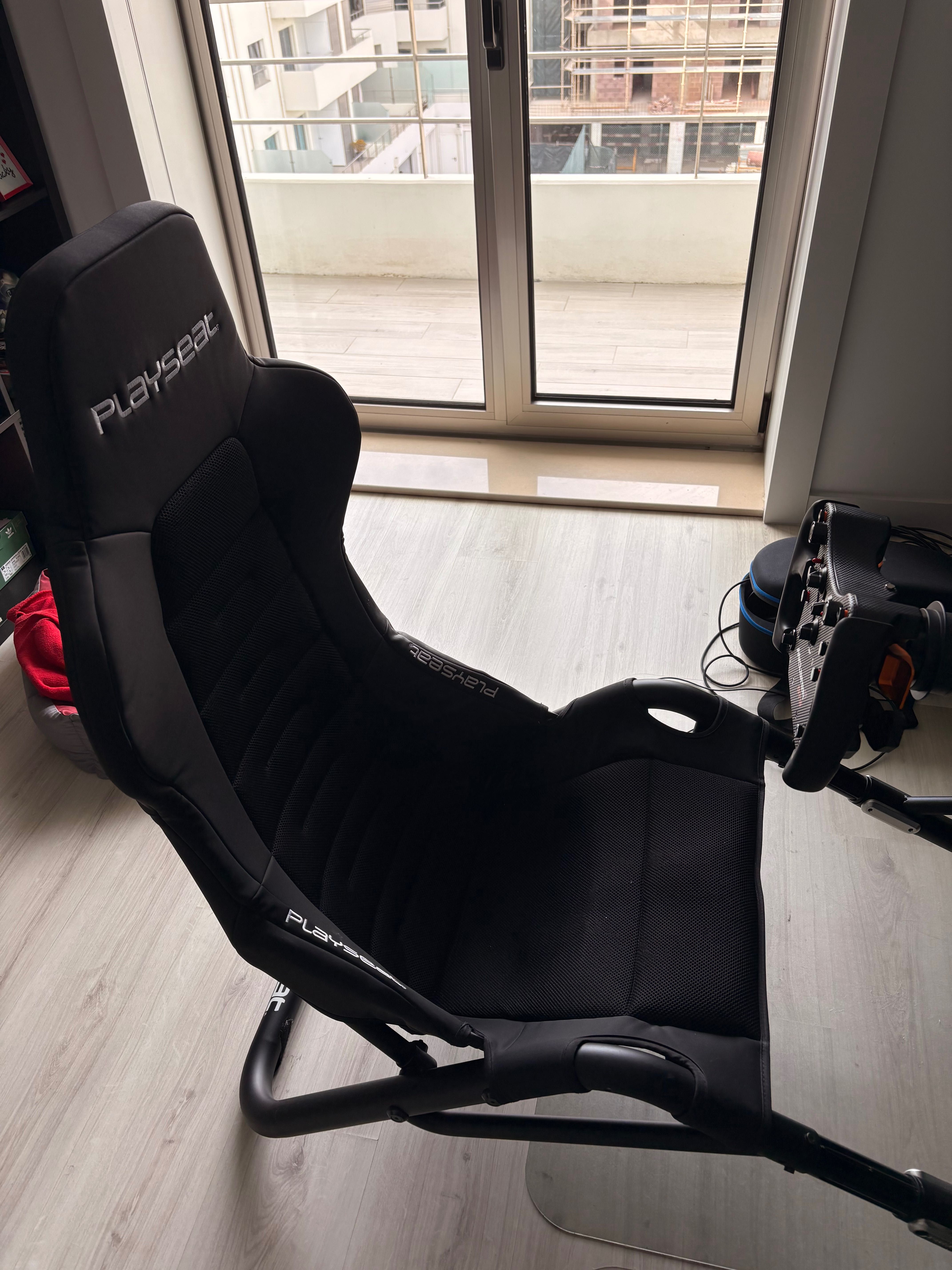 Cockpit completo - Fanatec DD1 + Heusinkveld Sprint + Playseat Trophy