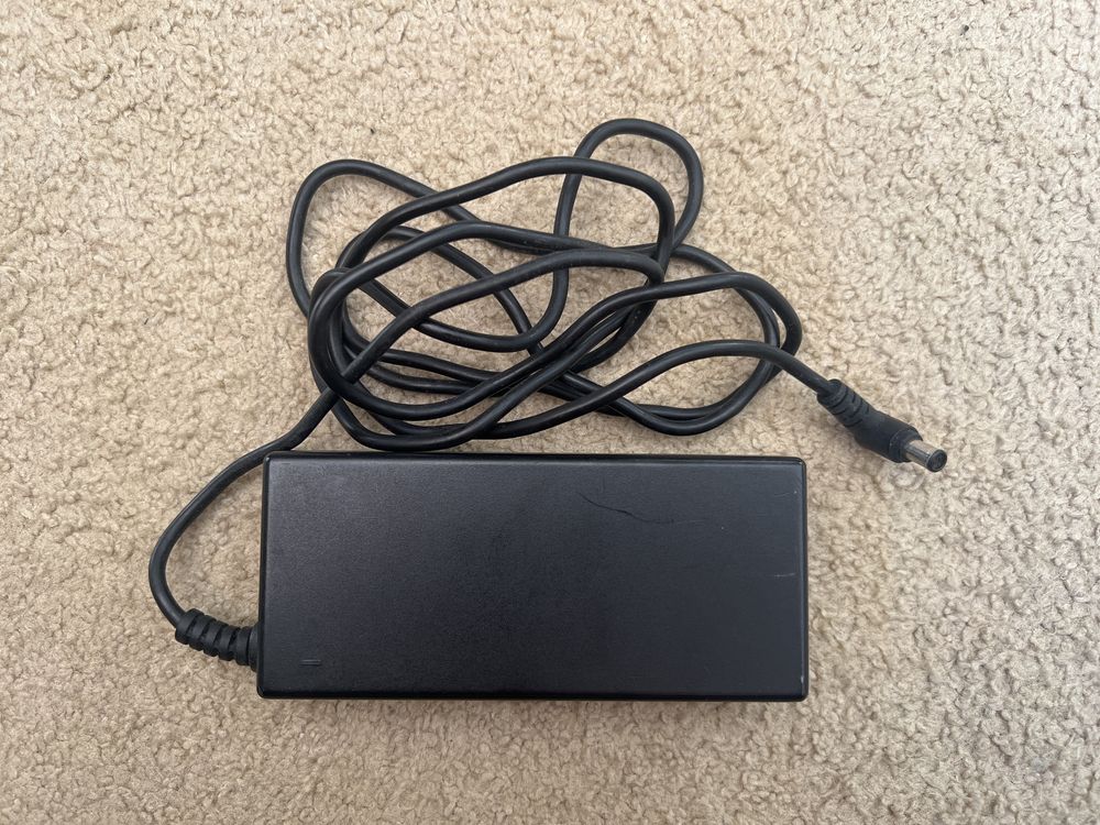 Adaptador e Carregador Sony Original VGP-AC19V12