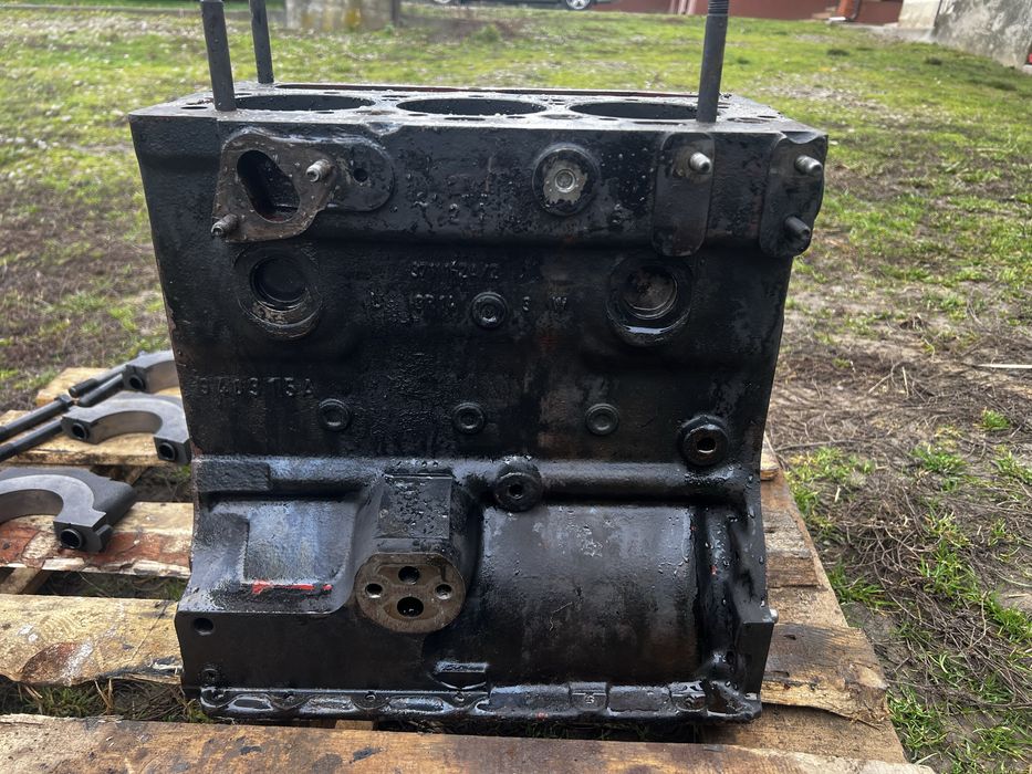 Blok silnik ursus 3512 mf 255 c360-3p