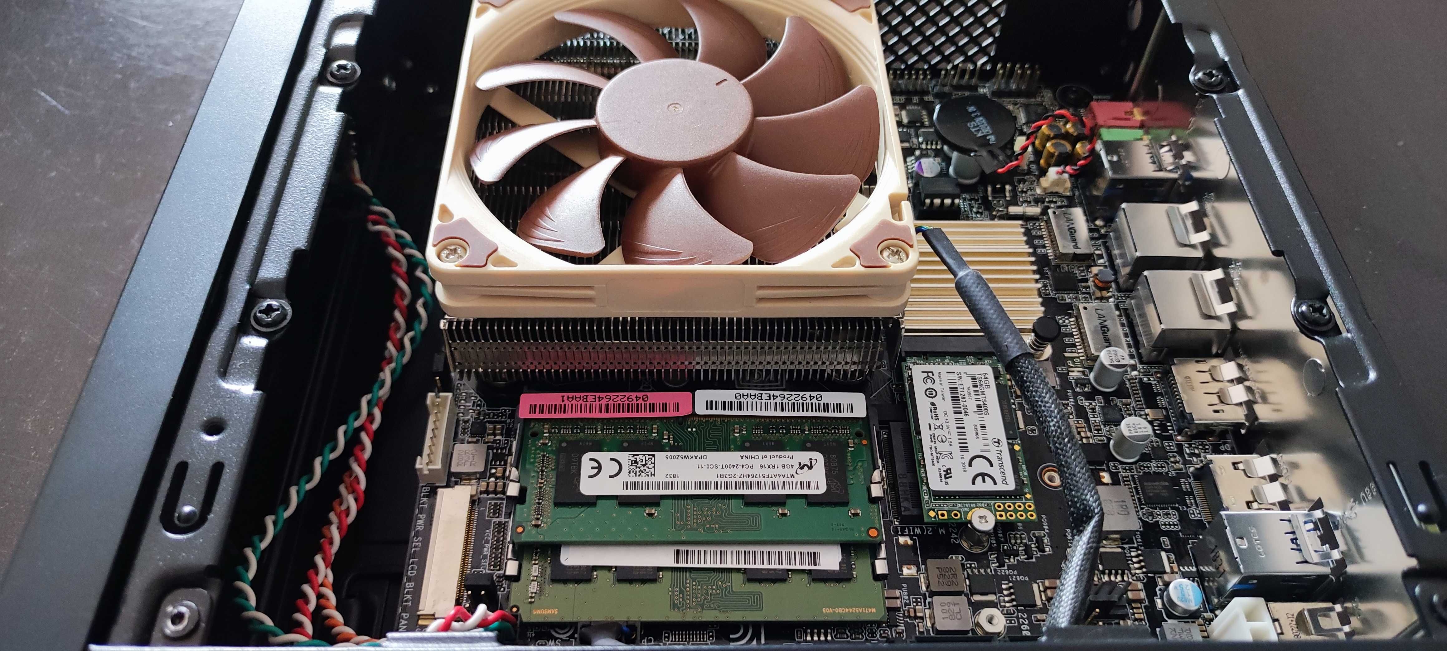 Computador compacto mini-ITX Pentium G4560|4GB|M.2 64GB