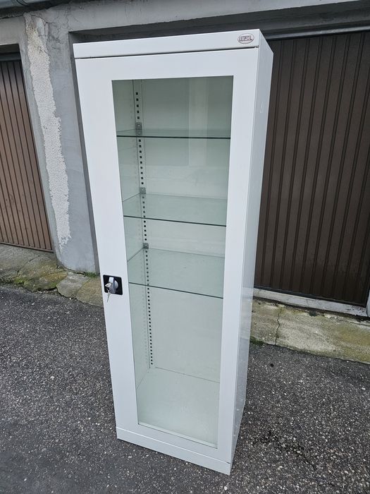 Witryna Szafa Gablota metalowa biała zamykana na kluczyk