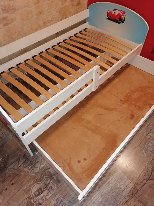 Łóżko łóżeczko dziecięce z barierkami Zygzak Mcqueen 80x160cm