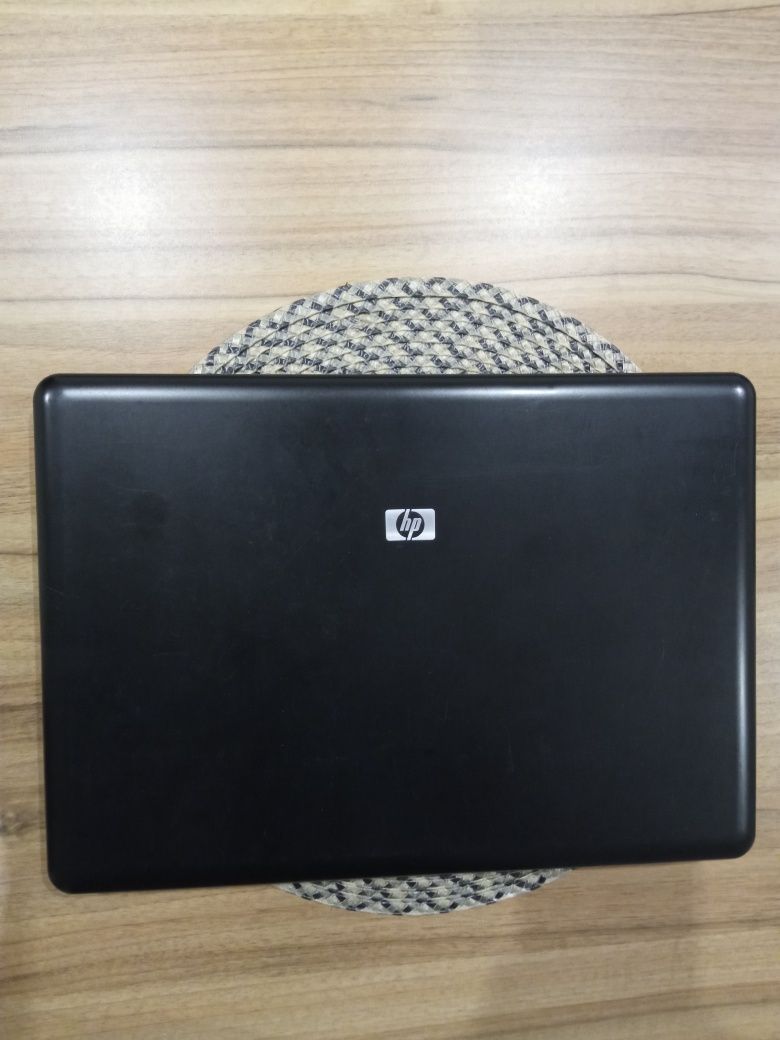 HP compaq 6830s 17 cali