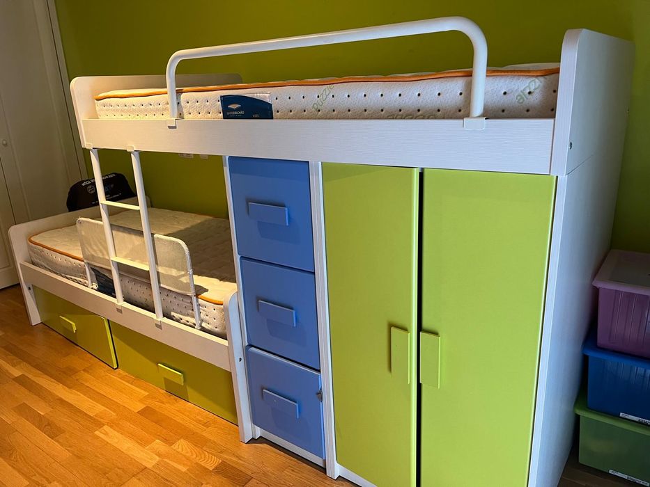 Beliche com roupeiro embutido