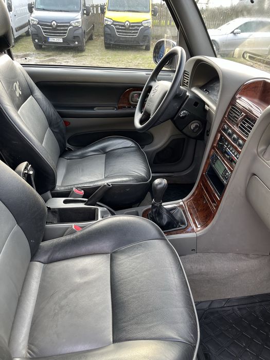 sang yong korando 2,9 tdi silnik mercedesa klima 4X4 tania terenowka