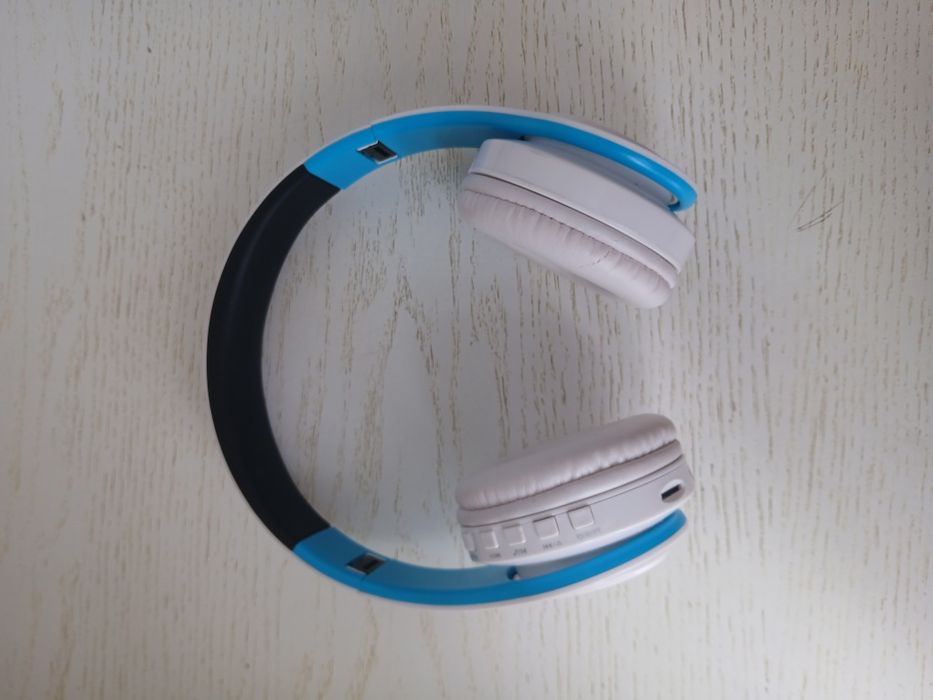 Наушники бездротові