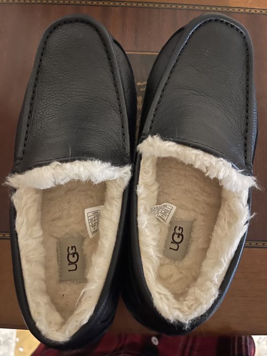 Продам макасины UGG зимние. Новые. 41 размер