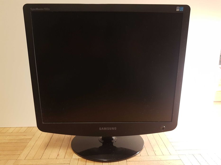 Monitor Samsung 19 cali 932B skaner Canon GRATIS wszystko sprawne