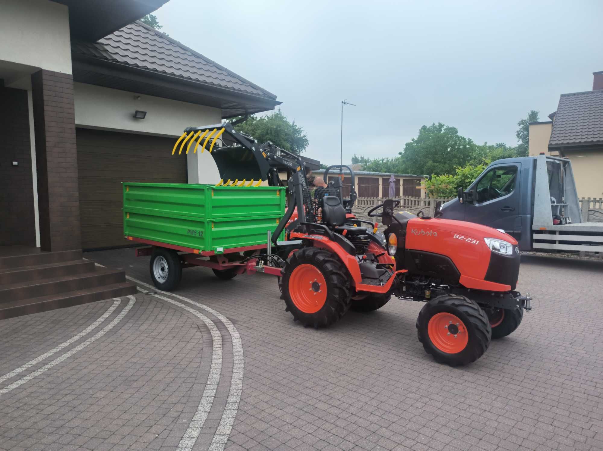 Przyczepa Wywrotka Przyczepka Mini Traktorek Kubota Yanmar Iseki Mała