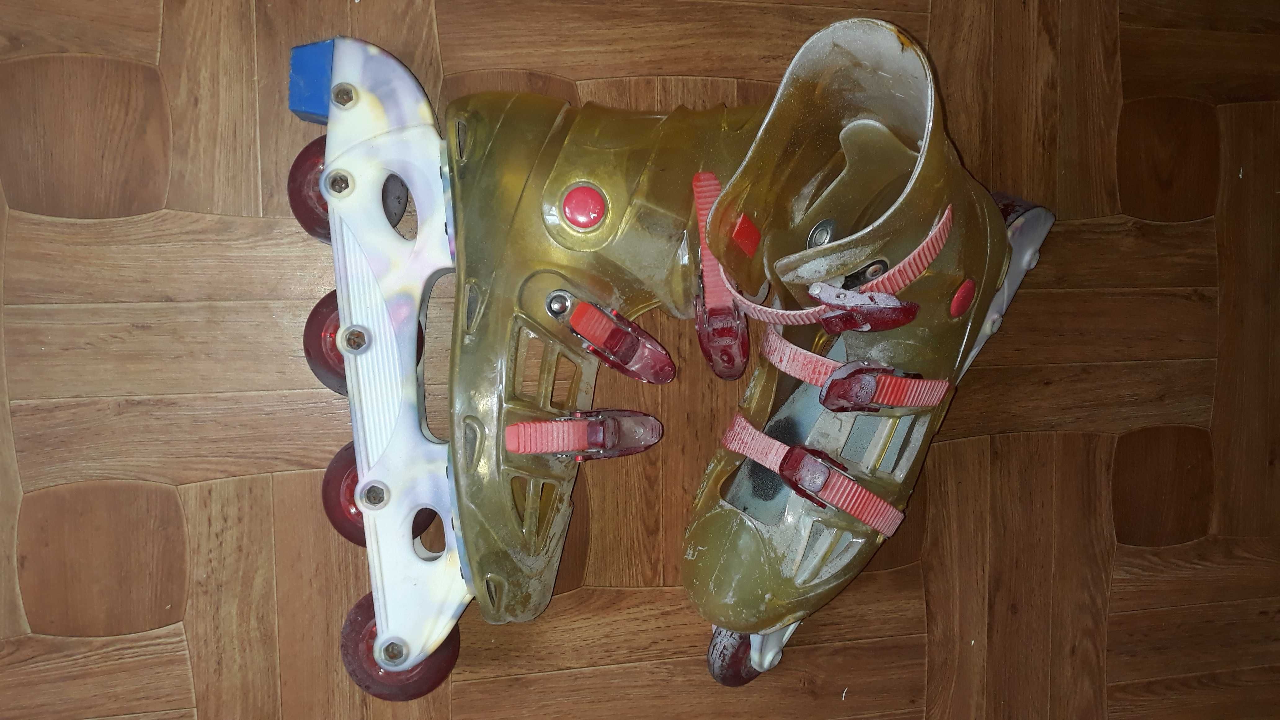 Роликовые коньки(метролики сверху на обувь)
