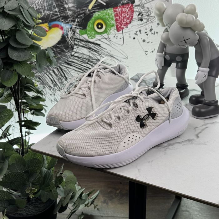 Кросівки Under Armour Charged Surge 45 розмір Е6188