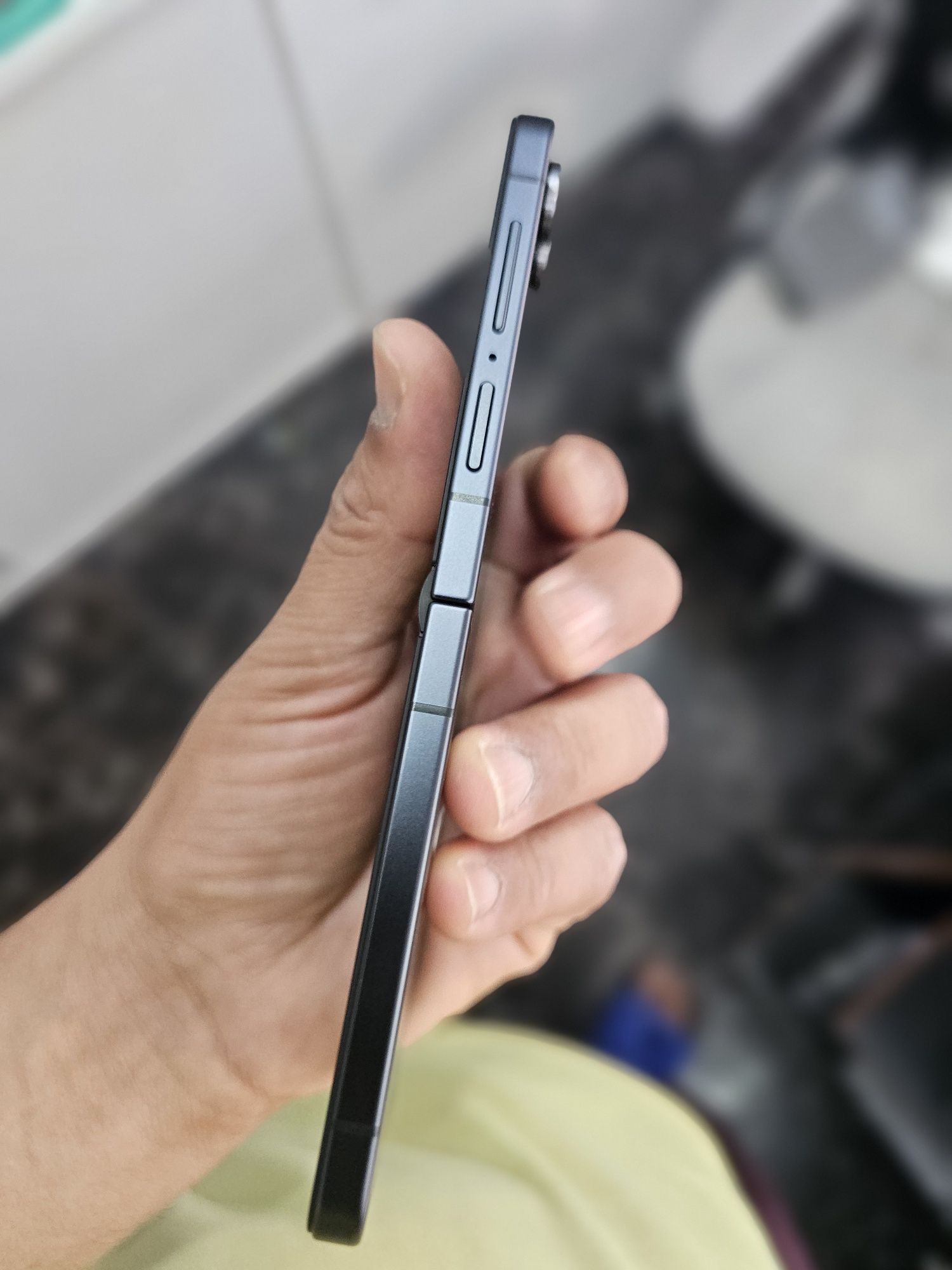 Galaxy Zflip 7..512/12gb