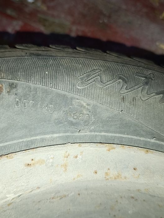 Продам шини з дисками