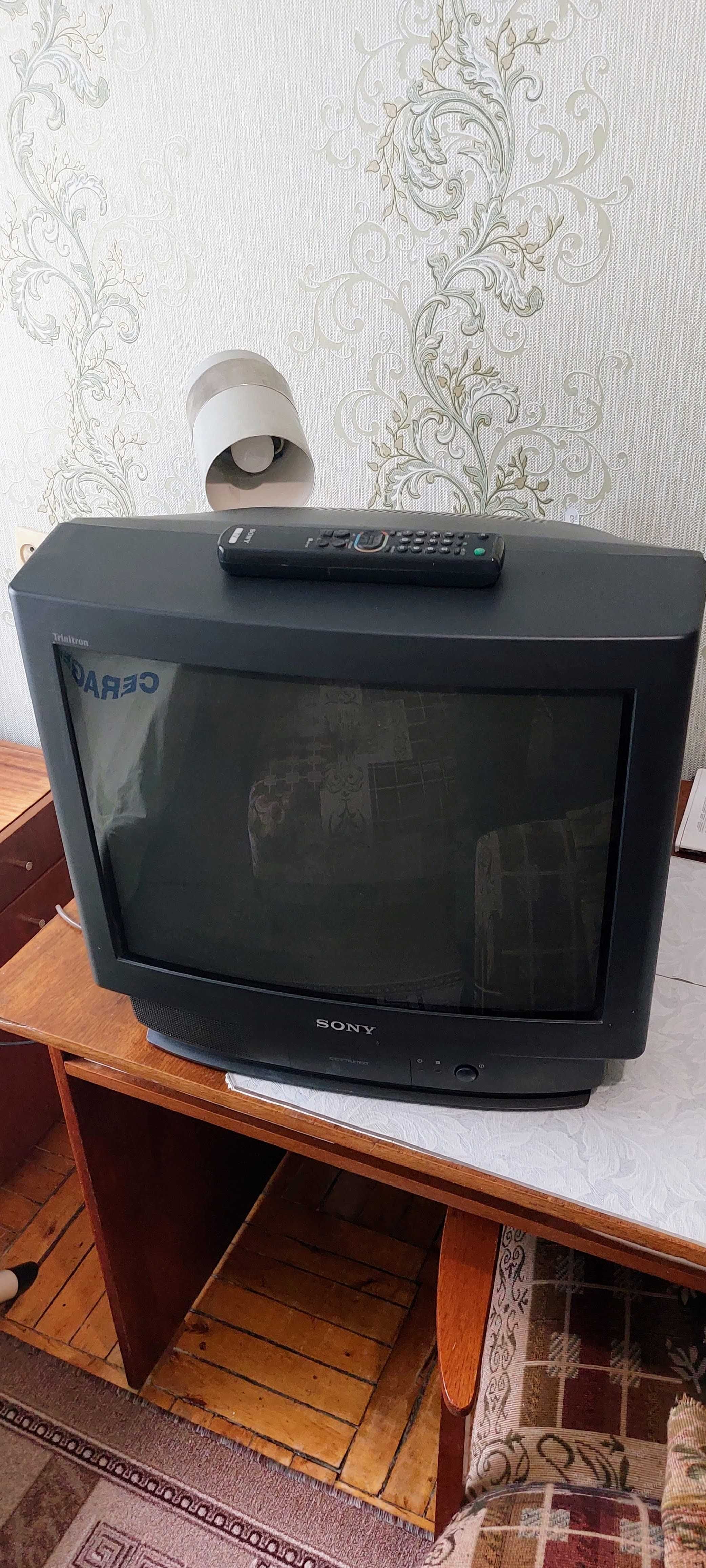 Продам телевизор SONY HiBlack Trinitron KV-21T10R