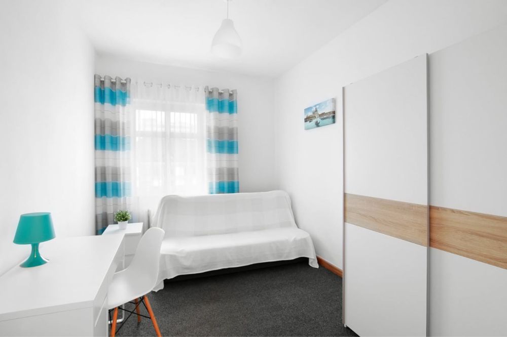 Tylko pokój: 1 sypialnia, 2 łazienek