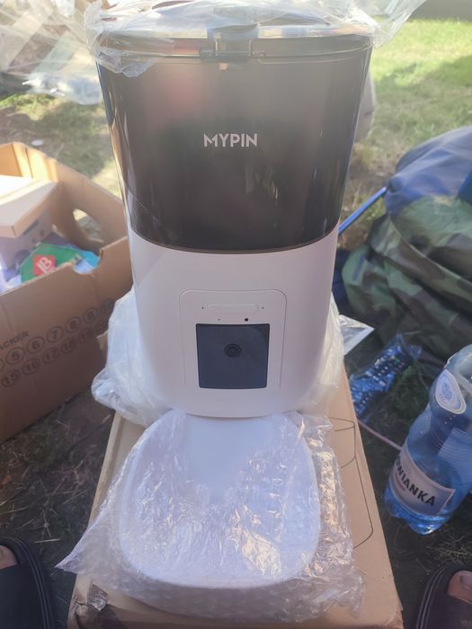 Automatyczny podajnik karmy dla zwierząt