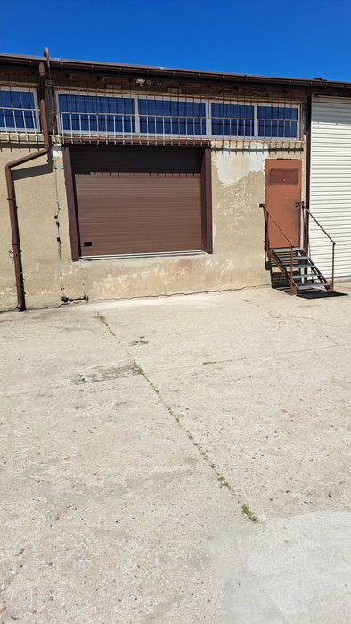Magazyn z rampą 220 m2