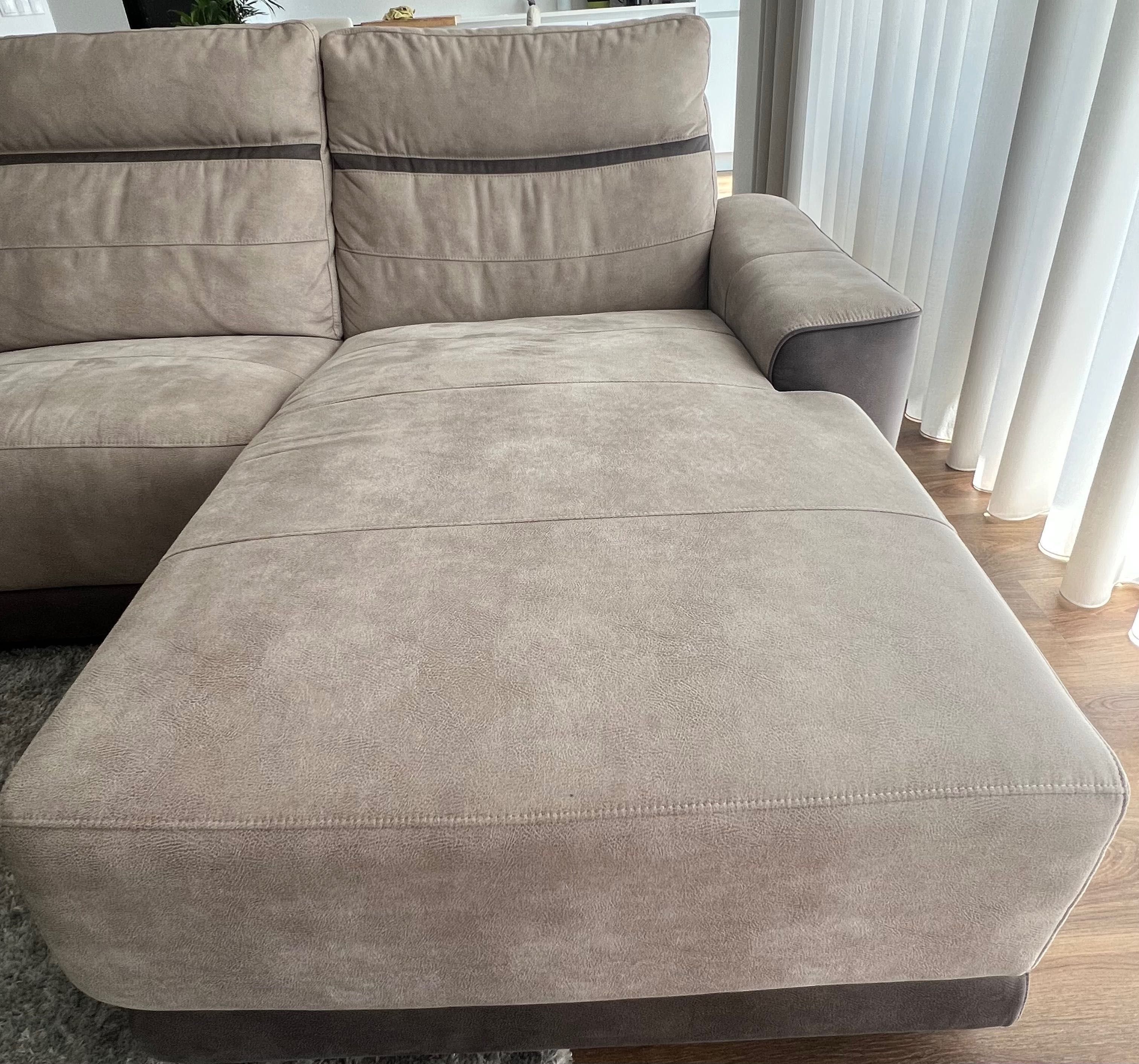 Sofá com chaise longue