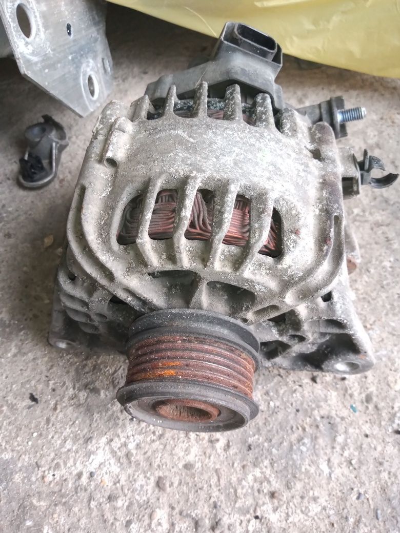 Alternator 1.6 crdi kia Hyundai