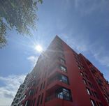 Продається 2 кім. плюс кухня-студія 30м2. Вул. Національної Гвадії
