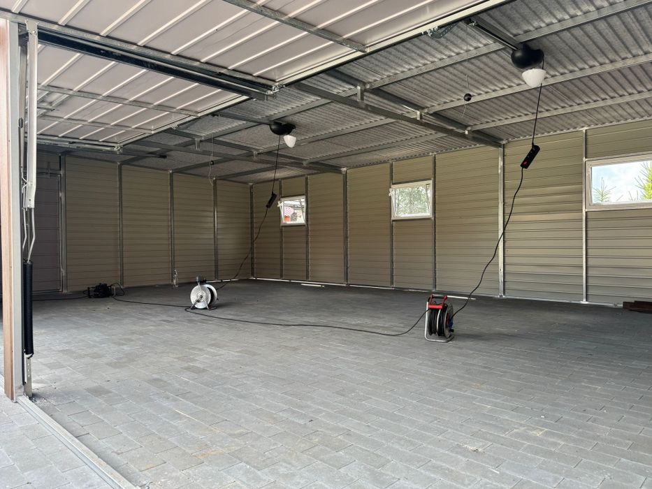 Nowoczesny garaż blaszany 9x6m