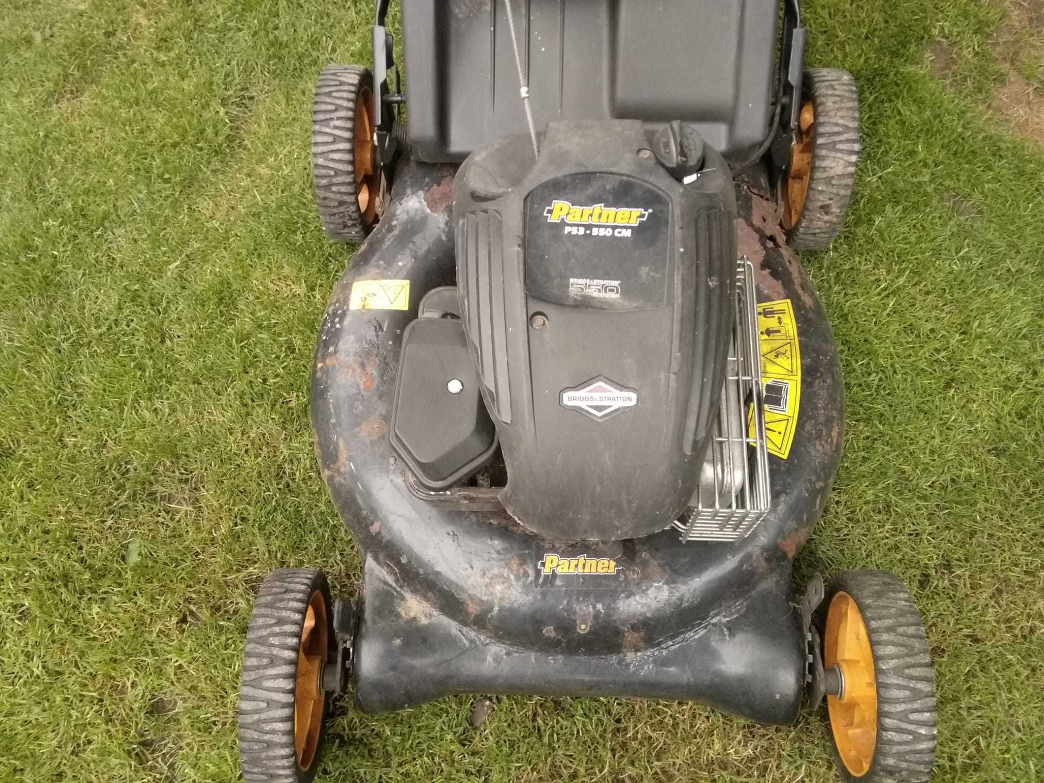 Kosiarka spalinowa Partner P 53 - 550 - szer.koszenia 55 cm Husqvarna