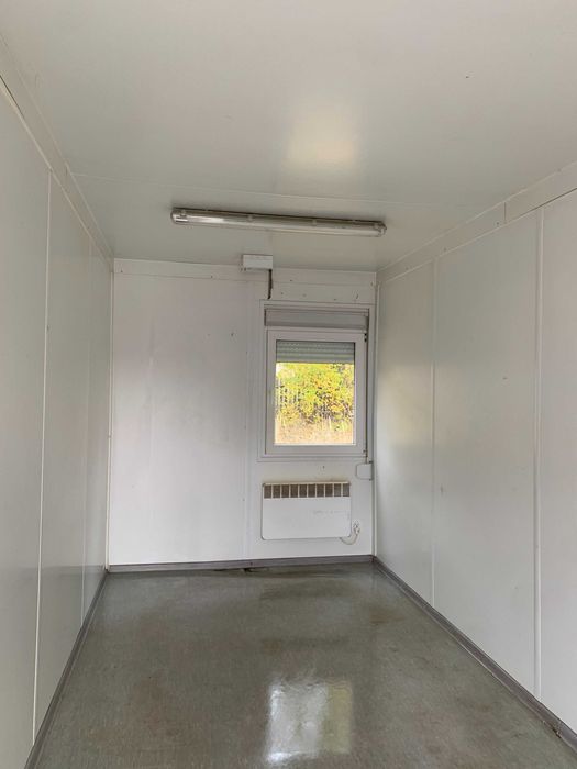 Na sprzedaż kontener socjalny, widoczny na zdjęciach