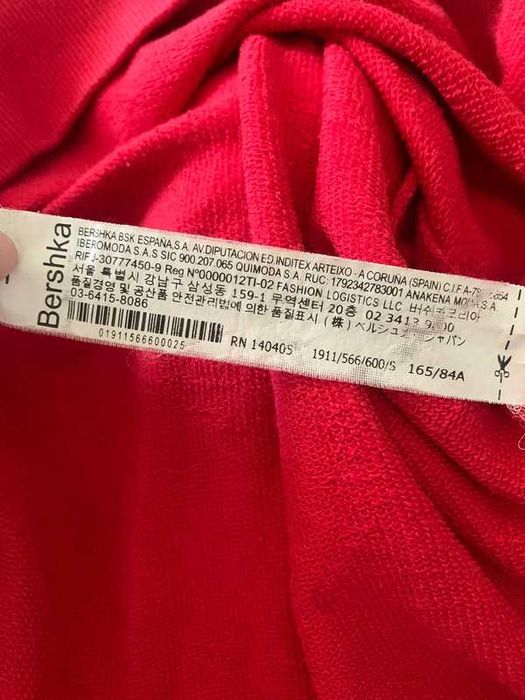 Camisola curta aberta nos lados com capuz Short Sweatshirt Bershka