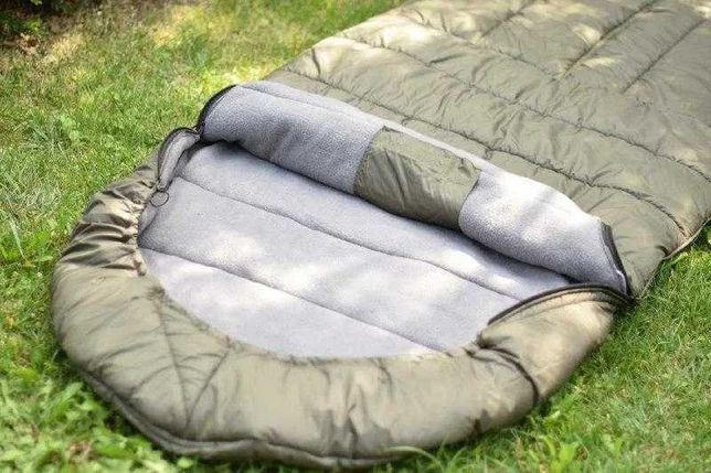Тактический спальный зимний  мешок Гигант с капюшоном