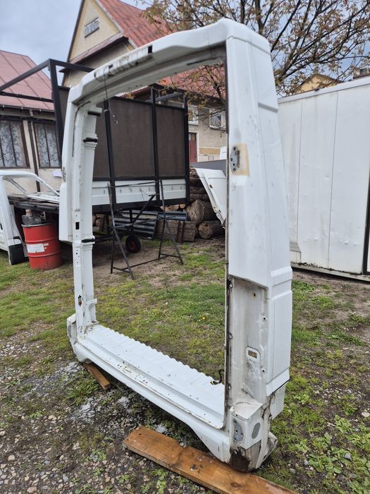 Tylna Ramka Ćwiartka Słupek Stopień Iveco Daily Blaszak po 14r
