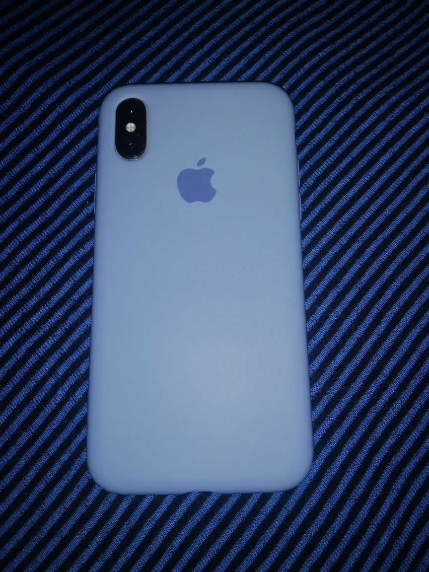 Продам IPhone 10 (X), 64Gb