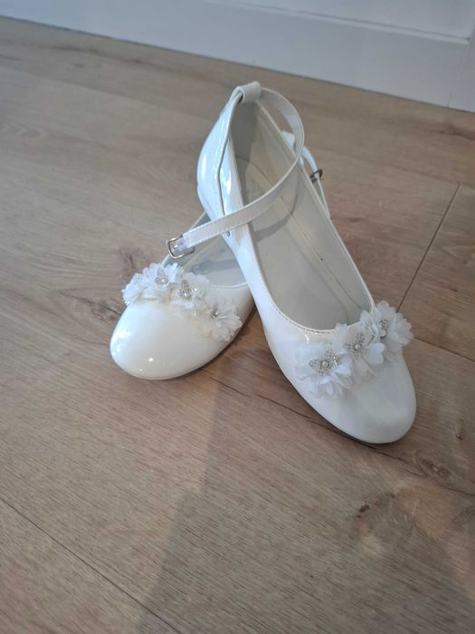 Baleriny buty komunijne 36 biale lakierki nelli blu