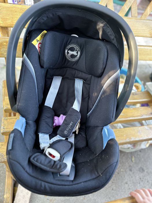 Автокрісло Cybex Aton 5 + адаптери