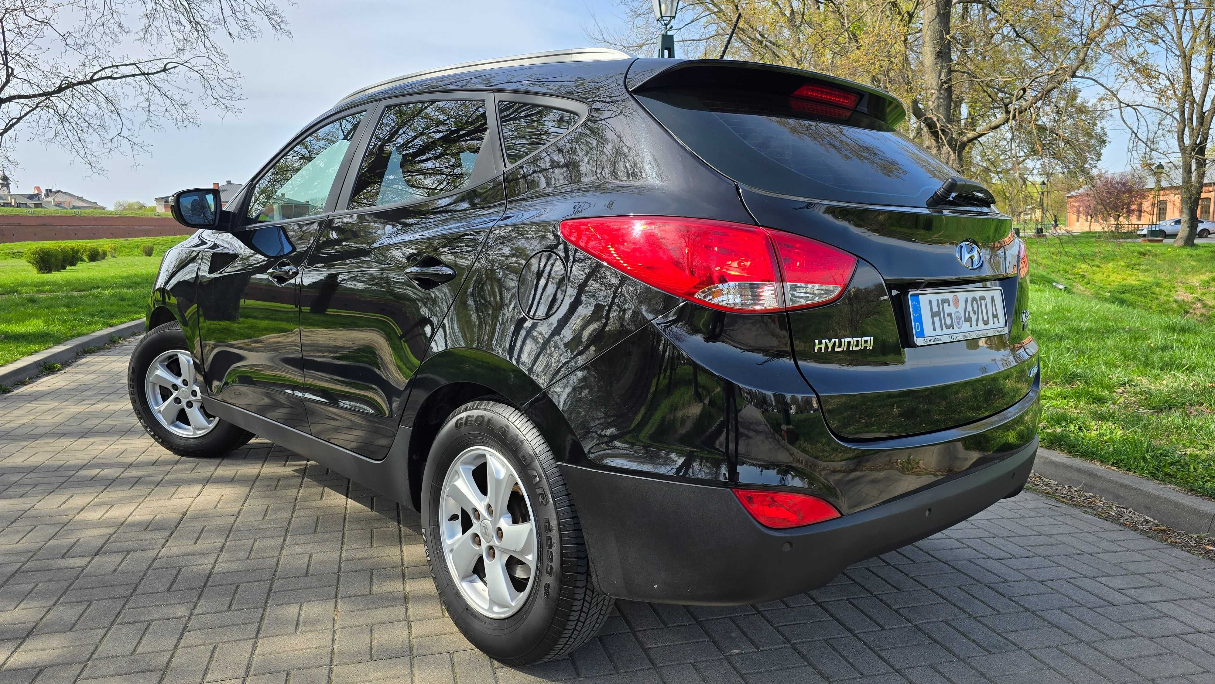 HYUNDAI ix35 2.0CRDI 136PS 4x4 1-wł. Navi Skóra Kamera PIĘKNY STAN