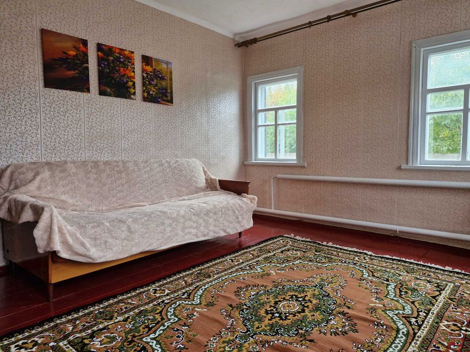 Продається будинок площею 95 м.кв.в мальовничому селі Худяки.