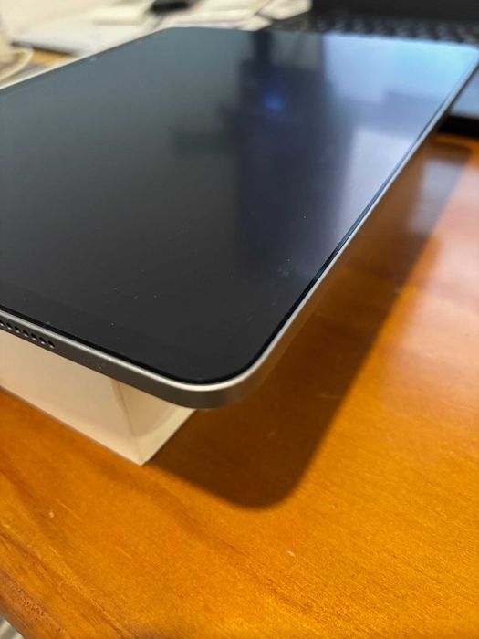 iPad Pro 11 Wi-Fi 128GB - 6ª Geração - Apple M2 - Como Novo